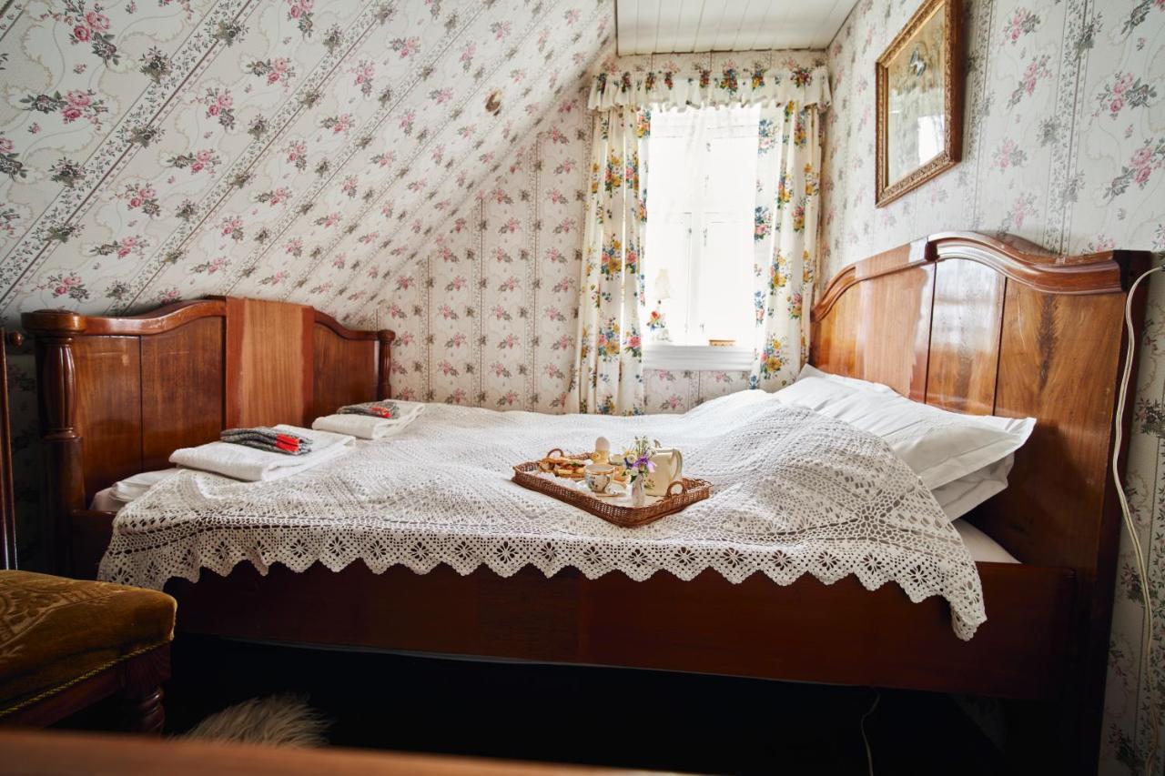 Heima I Stovu Hotell Hvalba Eksteriør bilde